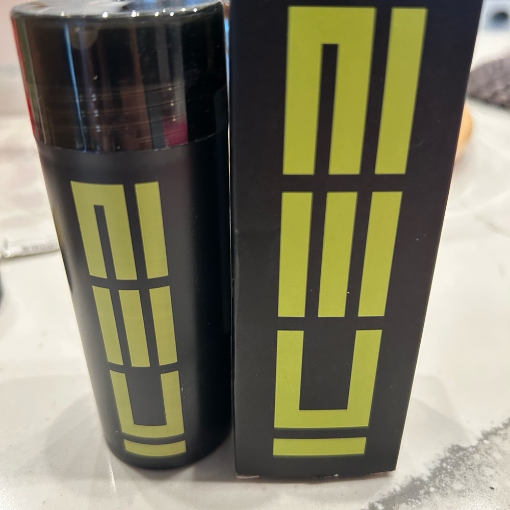NUU Revitalizing Hair fibers Dark brown